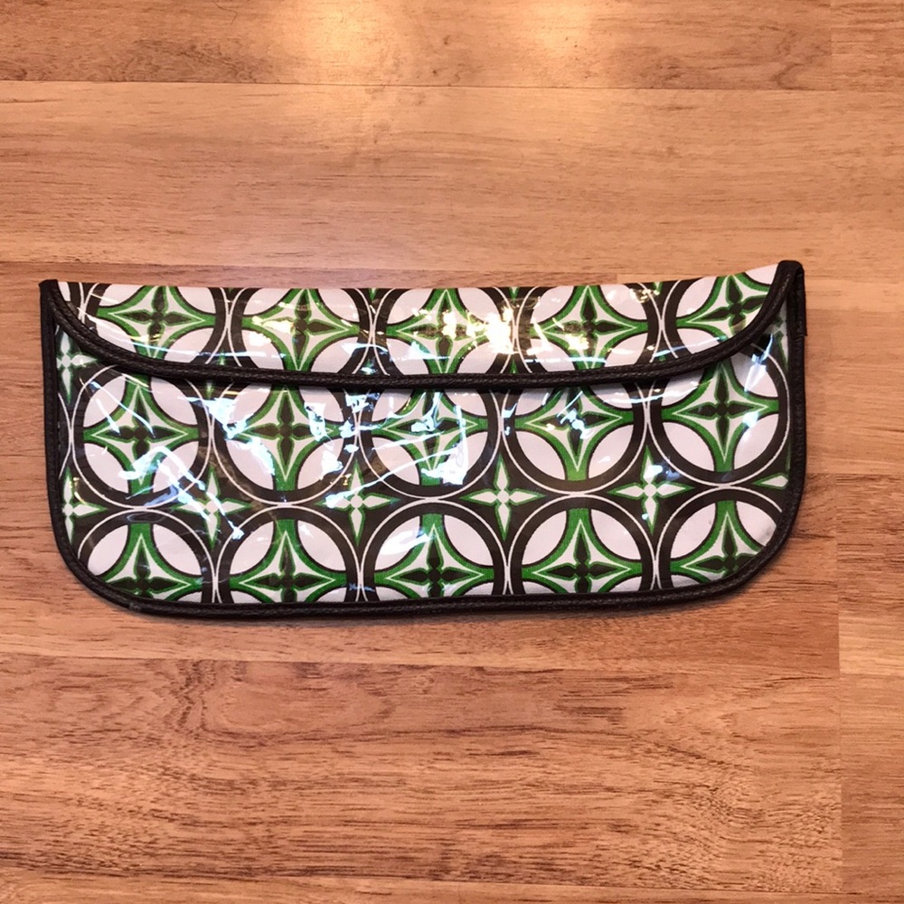 Straightener/Curling Iron case for traveling